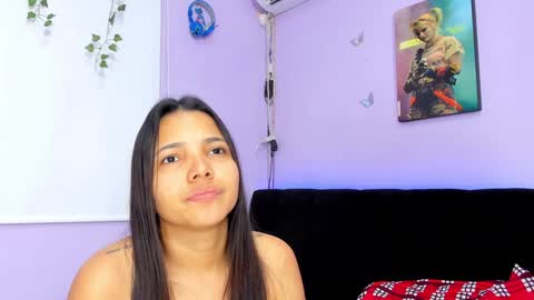 Snapshot of sara_mendez2_ chatting on December 2024 05:51:02 AM Sara Mendez online show from December 2024 05:51:02 AM