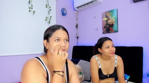 Snapshot of sara_mendez2_ chatting on December 2024 11:16:02 PM Sara Mendez online show from December 2024 11:16:02 PM