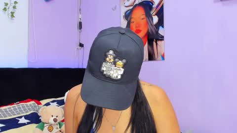Snapshot of sara_mendez2_ chatting on February 2025 07:08:02 PM Sara Mendez online show from February 2025 07:08:02 PM