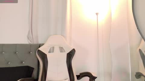 Sara online show from March 2026 04:57:02 PM