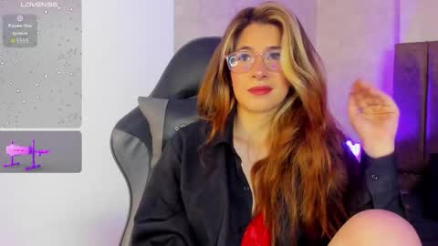 sara_roades online show from October 2025 09:15:02 PM