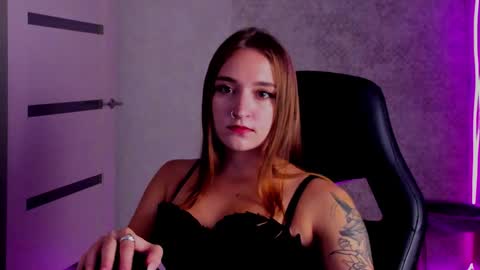 Snapshot of sara_rossse chatting on September 2025 08:32:02 PM Sara online show from September 2025 08:32:02 PM