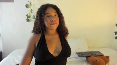 Snapshot of sara_sophiee chatting on December 2024 02:31:01 AM sara sofia online show from December 2024 02:31:01 AM