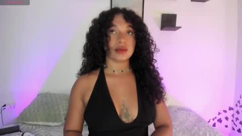 Snapshot of sara_sophiee chatting on September 2025 05:46:01 PM sara sofia online show from September 2025 05:46:01 PM