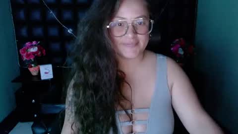 Snapshot of sara_thonson_ chatting on December 2024 07:08:01 AM sara_thonson_ online show from December 2024 07:08:01 AM