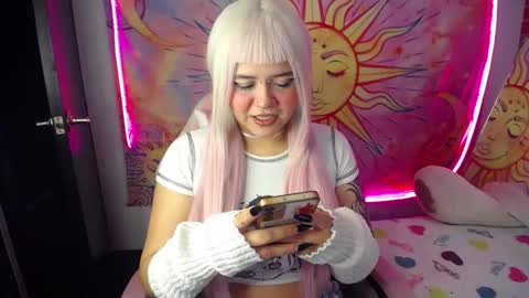  1 online show from November 2025 04:11:02 AM