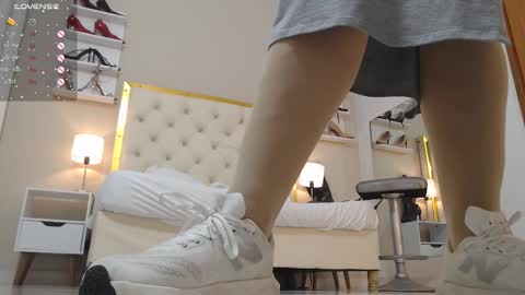 Saraa Gomez online show from November 2025 03:50:02 AM