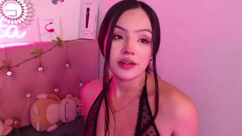          online show from October 2025 02:25:02 PM