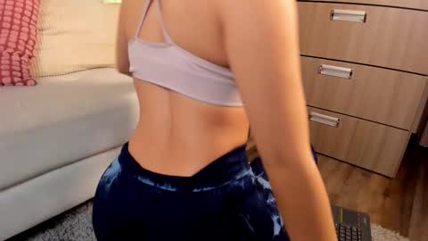 Sarah  online show from December 2025 02:38:01 AM