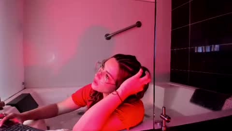Sara Alvarezx online show from June 2026 04:59:02 AM