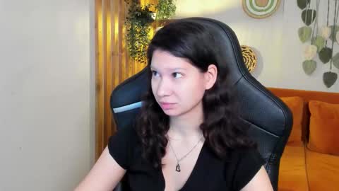 SaraDenars online show from November 2025 05:39:02 AM