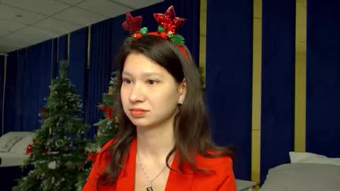 SaraDenars online show from December 2025 05:23:01 AM