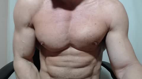 saradorj92 online show from April 2026 11:30:02 PM