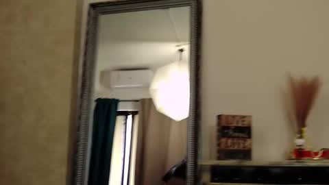 saraelise online show from October 2025 09:52:02 AM