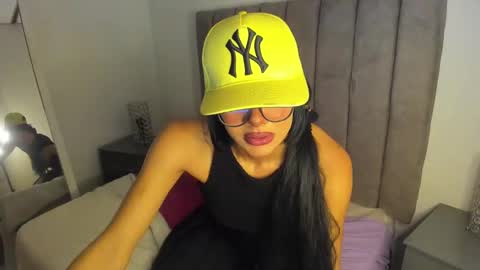 Snapshot of sarah__bigboobs chatting on January 2025 12:06:01 AM sarah__bigboobs online show from January 2025 12:06:01 AM