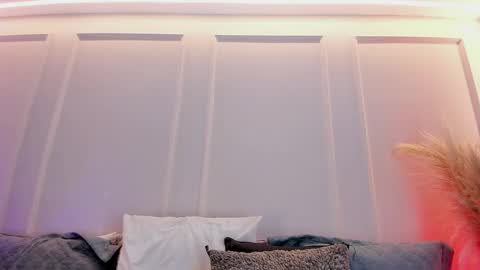 Sarah Bonneth online show from June 2026 11:34:01 AM