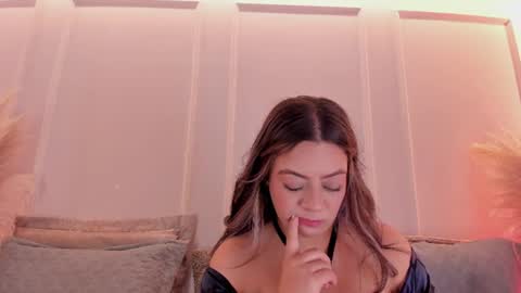 Snapshot of sarah_bonneth chatting on June 2026 01:44:02 PM Sarah Bonneth online show from June 2026 01:44:02 PM