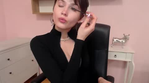 Sarah online show from April 2026 07:52:01 AM