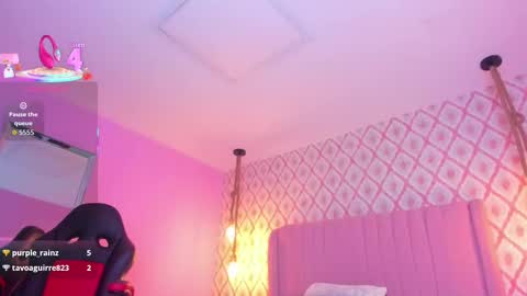 Snapshot of sarah_keys chatting on September 2025 03:11:02 AM SARAH KEYS online show from September 2025 03:11:02 AM