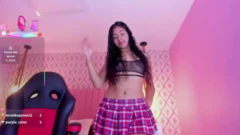 Snapshot of sarah_keys chatting on September 2025 03:22:01 AM SARAH KEYS online show from September 2025 03:22:01 AM