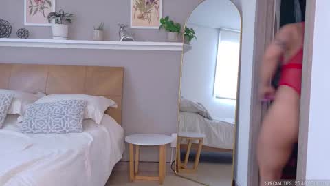 sarah_rayy online show from March 2026 06:44:02 PM