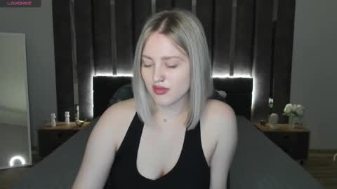 Sarah online show from February 2025 12:59:02 AM