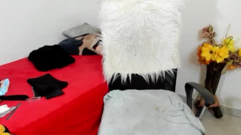 Sarah online show from April 2026 05:44:01 PM