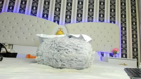 Sarah online show from February 2025 11:30:01 PM