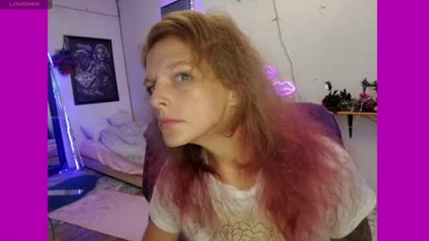 sarahdellisonn online show from June 2026 02:32:02 PM