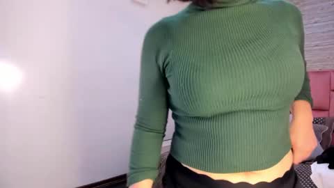 Sarah Deyvis online show from March 2025 01:10:02 PM