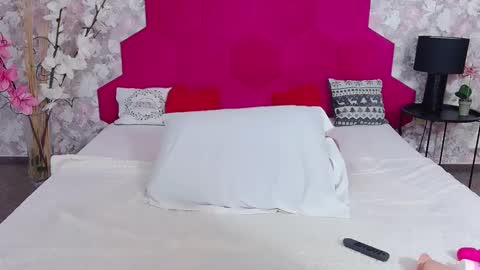 SarahEshley online show from December 2024 06:48:01 PM