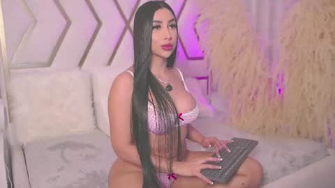 Snapshot of sarahgrey18 chatting on July 2026 11:57:01 AM Sarah online show from July 2026 11:57:01 AM