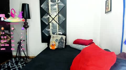  SARAHJEY     online show from April 2026 12:39:02 PM