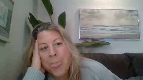 Snapshot of sarahlampo chatting on February 2026 09:45:01 PM sarahlampo online show from February 2026 09:45:01 PM