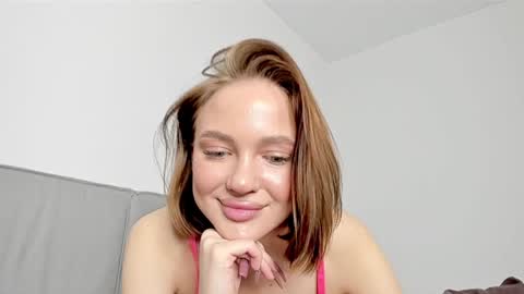 sarahphyllis online show from December 2024 12:29:01 AM