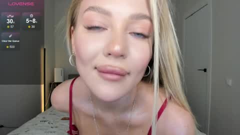 sarahphyllis online show from April 2026 09:30:01 PM