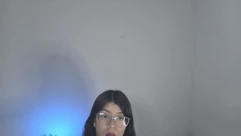Snapshot of sarahsmitt chatting on September 2025 06:46:01 PM Sarah online show from September 2025 06:46:01 PM