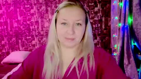 Sara online show from December 2024 07:47:01 PM