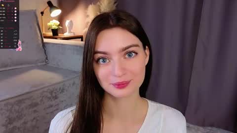 Snapshot of sarakinsly chatting on December 2025 06:07:01 AM Rosie online show from December 2025 06:07:01 AM