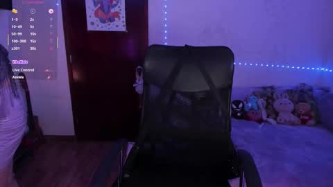 Sara online show from October 2025 10:11:01 PM