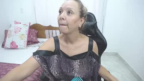 saray1221 online show from January 2026 06:21:02 PM