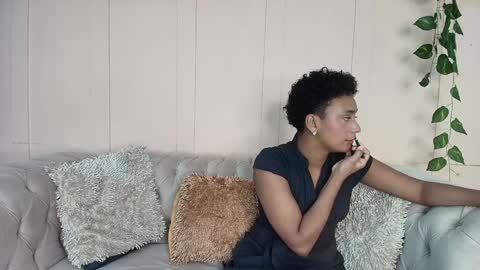 Snapshot of saray_mardez chatting on January 2025 12:27:02 PM Saray Mardez online show from January 2025 12:27:02 PM
