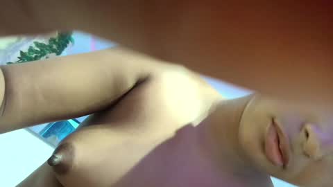 Snapshot of saray_mardez chatting on February 2025 06:49:02 PM Saray Mardez online show from February 2025 06:49:02 PM