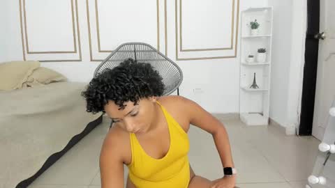 Snapshot of saray_mardez chatting on September 2025 12:31:02 PM Saray Mardez online show from September 2025 12:31:02 PM