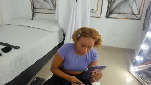 Snapshot of saray_mardez chatting on October 2025 12:05:01 PM Saray Mardez online show from October 2025 12:05:01 PM