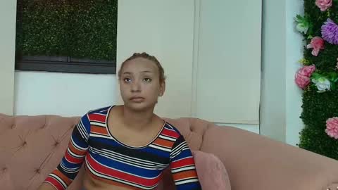 Snapshot of saray_mardez chatting on October 2025 12:06:01 PM Saray Mardez online show from October 2025 12:06:01 PM