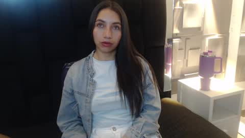 Saray Pink online show from January 2026 12:00:01 PM