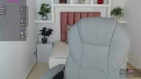 Saray Vega online show from November 2025 07:18:02 PM