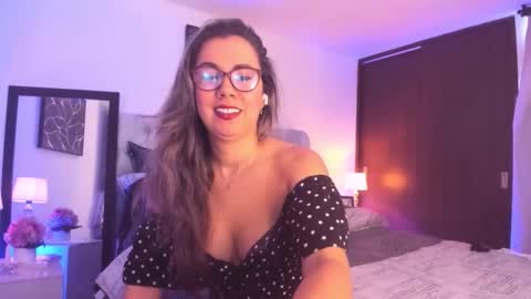 Snapshot of sarhamccormick chatting on February 2026 12:53:02 PM sarha online show from February 2026 12:53:02 PM