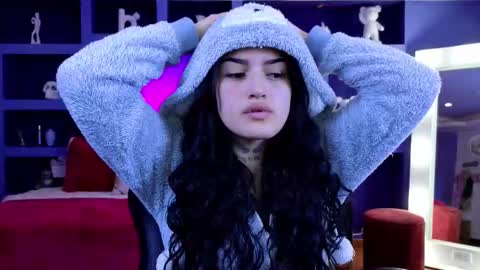 Sari  online show from September 2025 09:03:02 PM